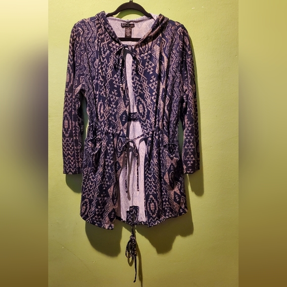 Hooded sweater - Picture 2 of 7